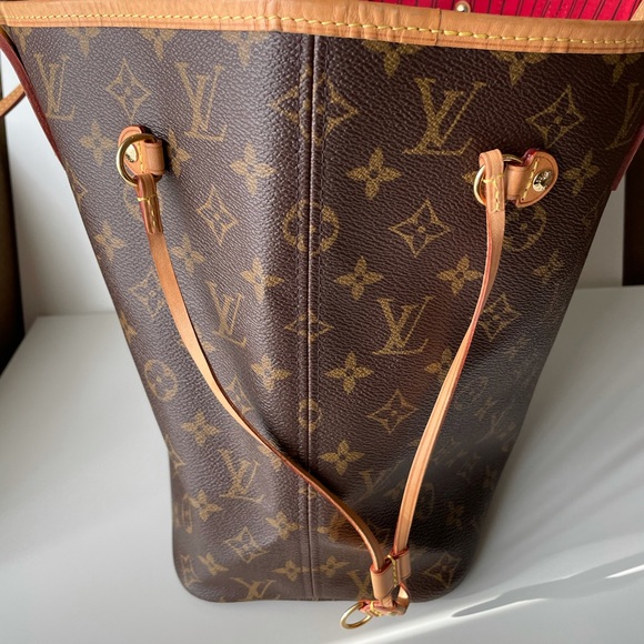 ❤️SOLD❤️🤎Louis Vuitton Neverfull MM🤎 - Picture 7 of 16